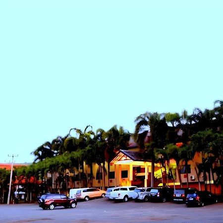 Augusta Pelabuhan Ratu Hotel Sukabumi Dış mekan fotoğraf