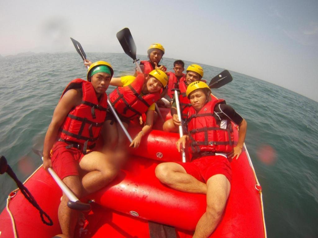 Augusta Pelabuhan Ratu Hotel Sukabumi Dış mekan fotoğraf