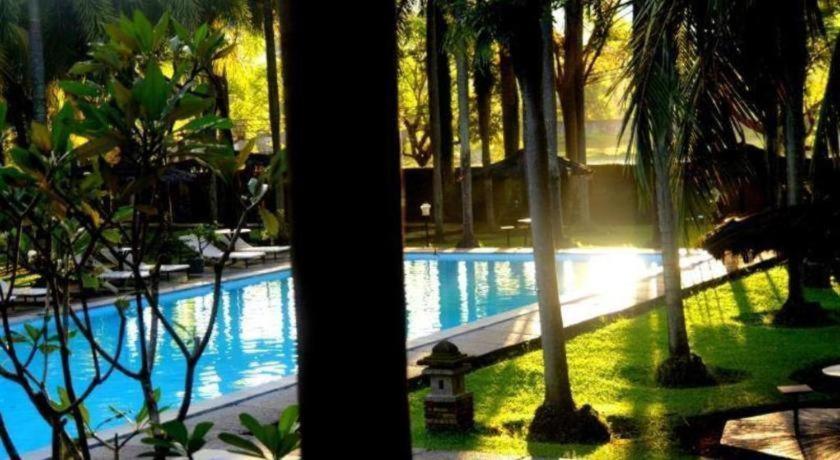 Augusta Pelabuhan Ratu Hotel Sukabumi Dış mekan fotoğraf