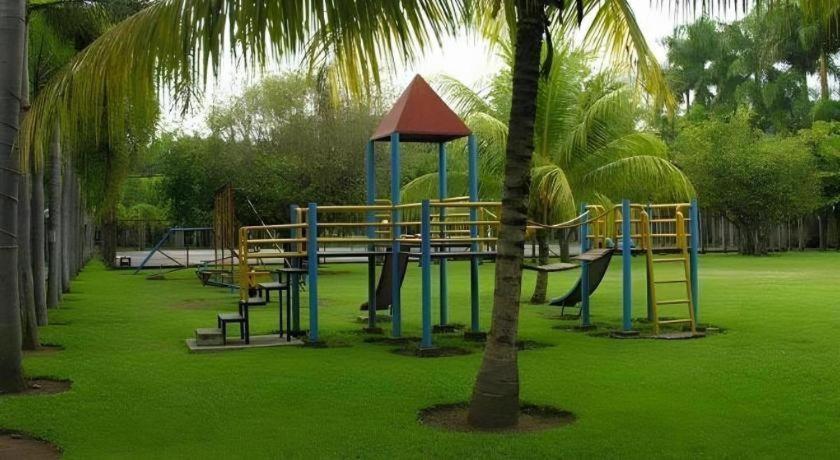 Augusta Pelabuhan Ratu Hotel Sukabumi Dış mekan fotoğraf