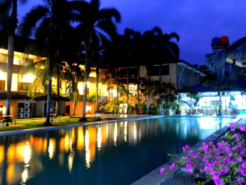 Augusta Pelabuhan Ratu Hotel Sukabumi Dış mekan fotoğraf